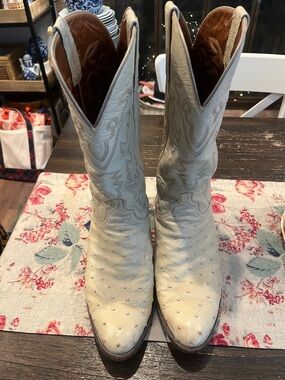 Tony Lama Cream Western Cowboy Boots with Embossed Stitching